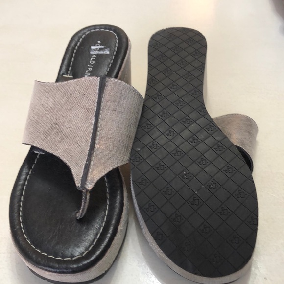 Donald  J Pliner Wedges Nwob 9 - Picture 6 of 7